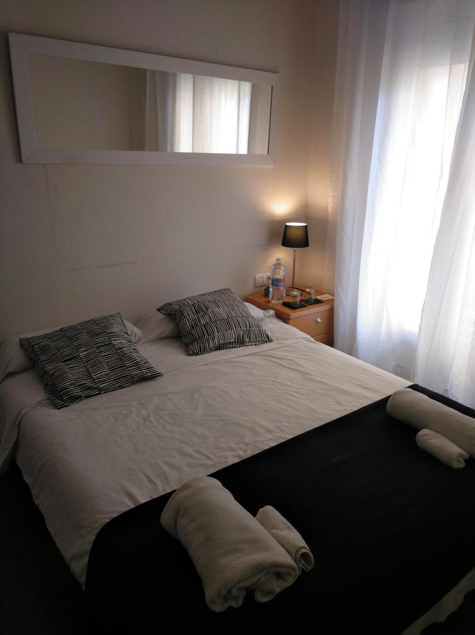 7 Moons B&B Valencia Exteriör bild